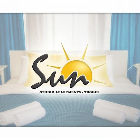 Sun Studio Apartments Трогир Экстерьер фото