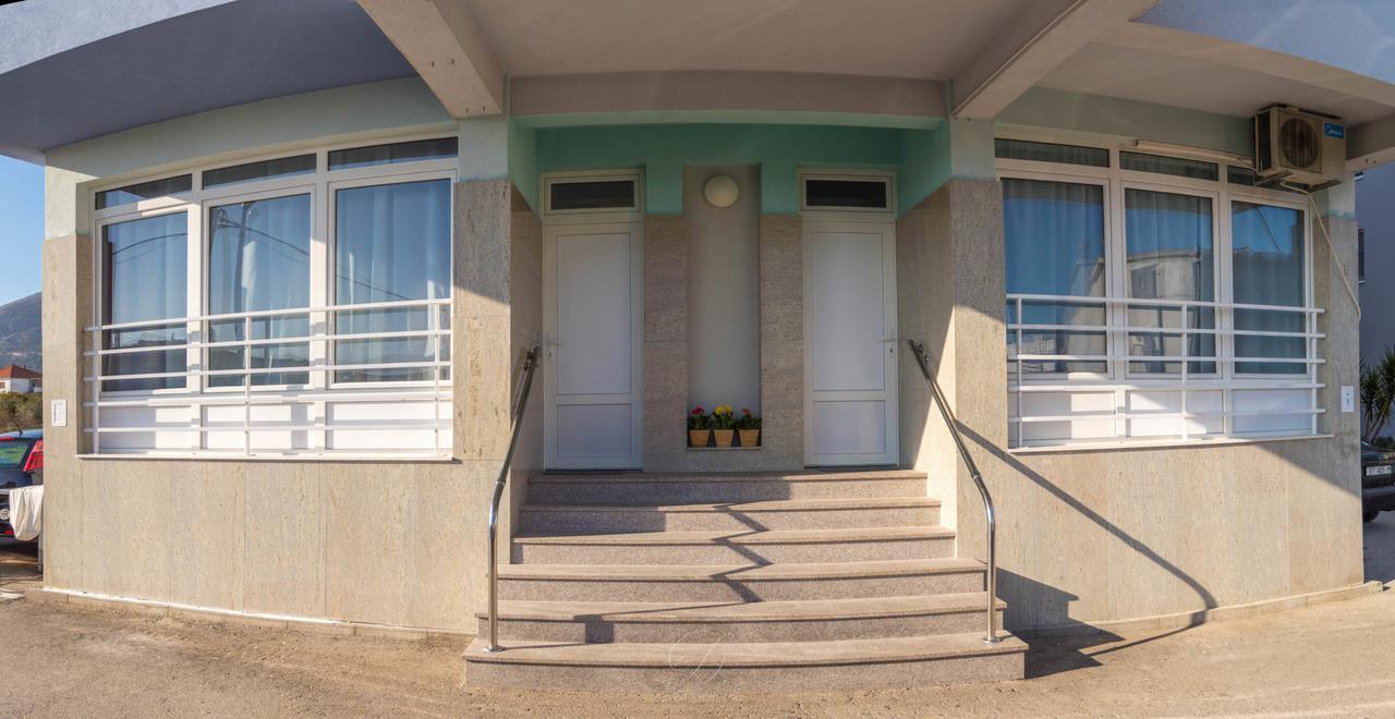 Sun Studio Apartments Трогир Экстерьер фото