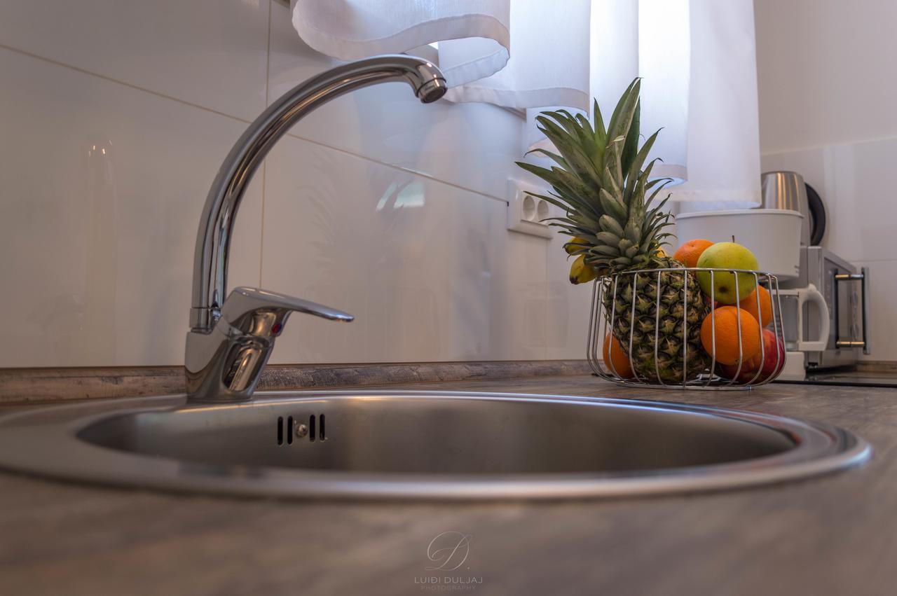 Sun Studio Apartments Трогир Экстерьер фото